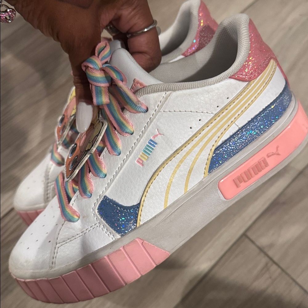 Girls LOL x Puma Sneakers - Picture 7 of 7